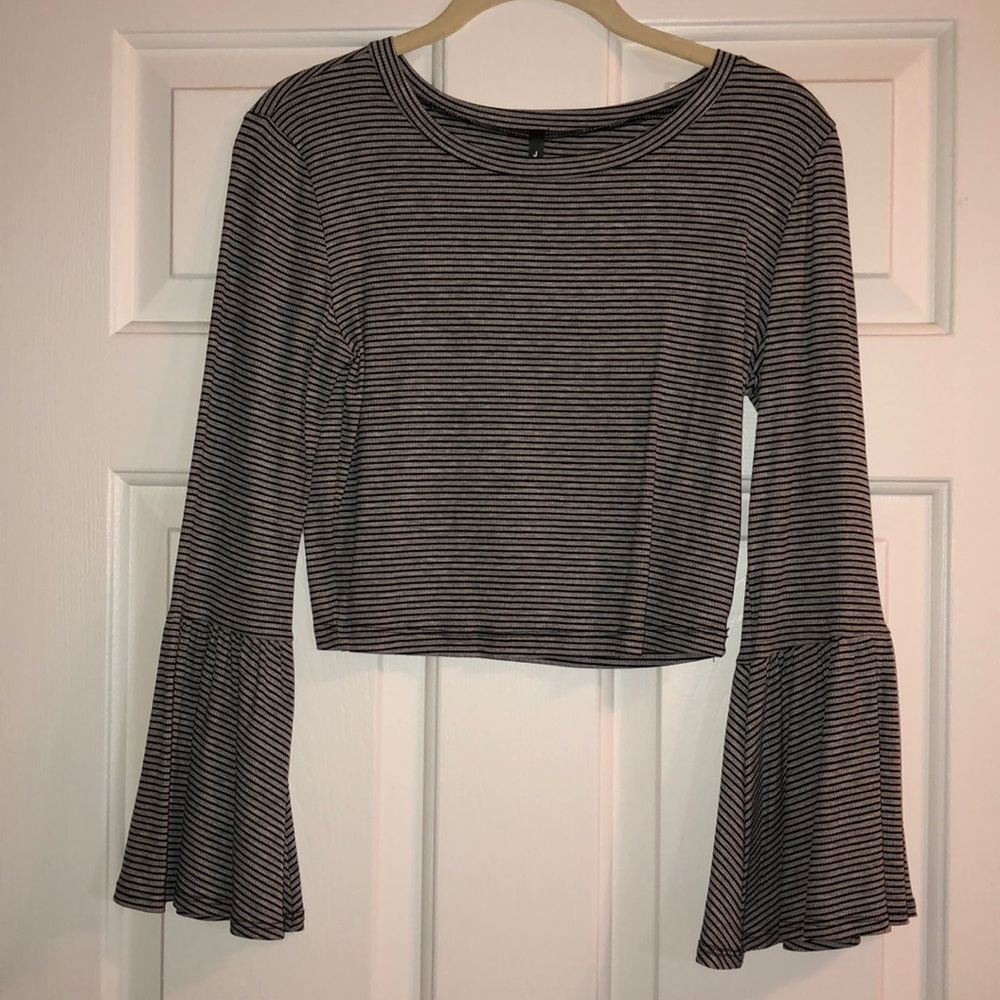 Gray & Black striped crop top with flared sleeves